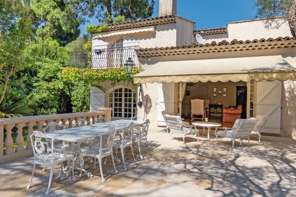 Property photo 2 of 3