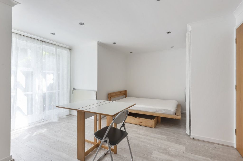 Property photo 1 of 11 Picture No. 01