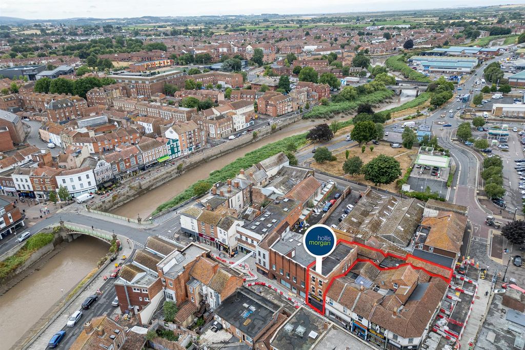 Property photo 3 of 40 15 Eastover, Bridgwater, Somerset Ta6 5Ag | Freeho