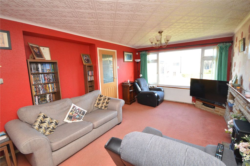 Property photo 3 of 11 Picture 3