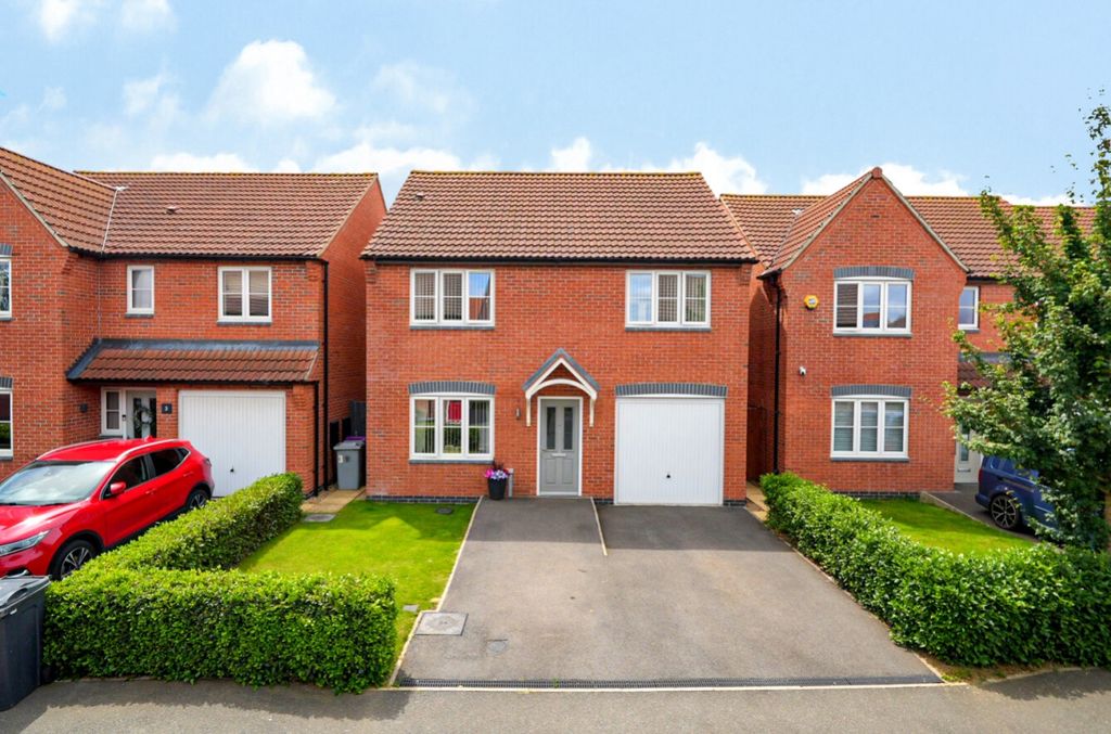 Property photo 1 of 28 1481521 (2)