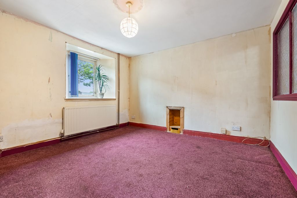 Property photo 3 of 24