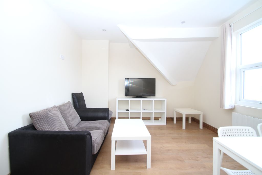 Property photo 2 of 8 Reception View