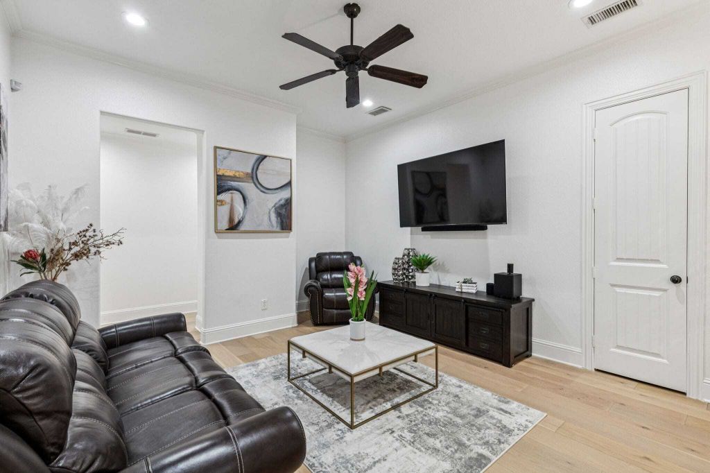 Property photo 3 of 3 <Alttext/>