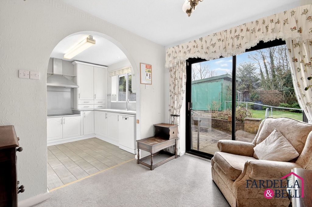 Property photo 3 of 15