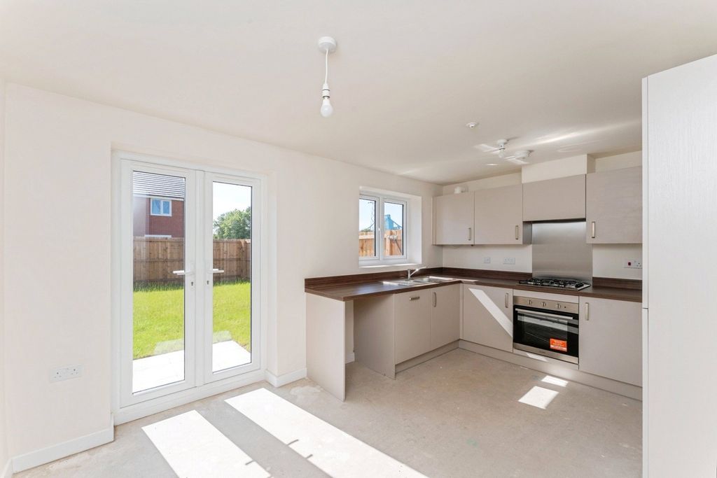 Property photo 3 of 17 Picture No. 03