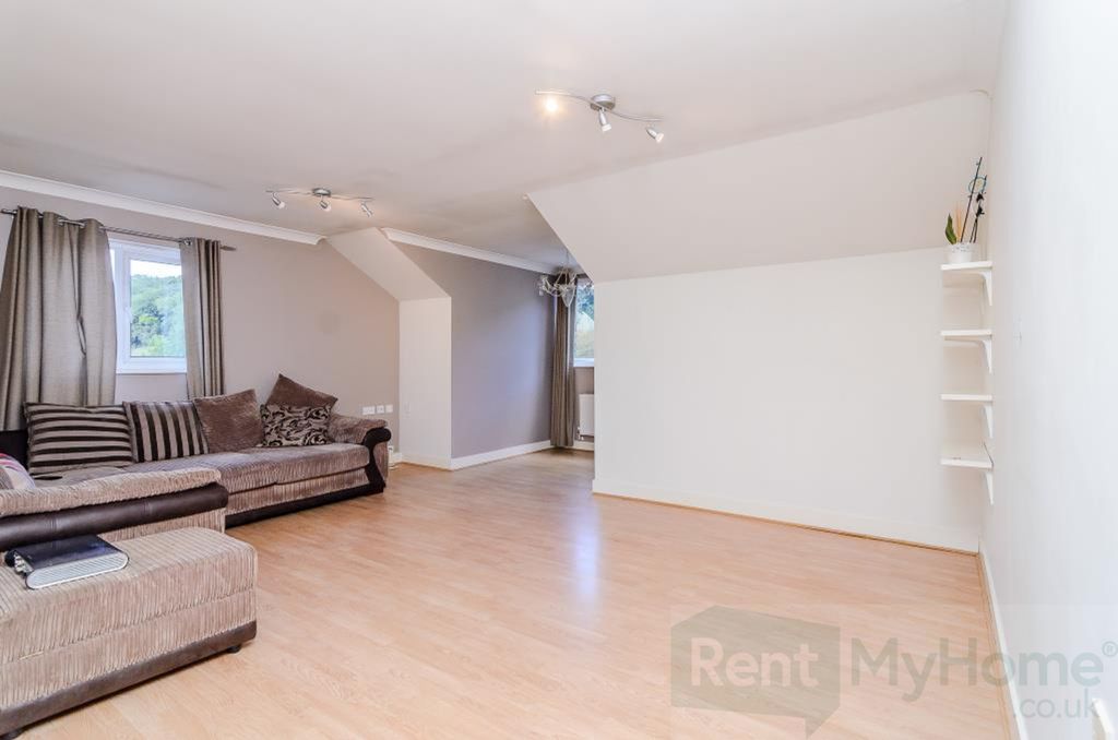 Property photo 3 of 13 8306527-Interior01-800.Jpg