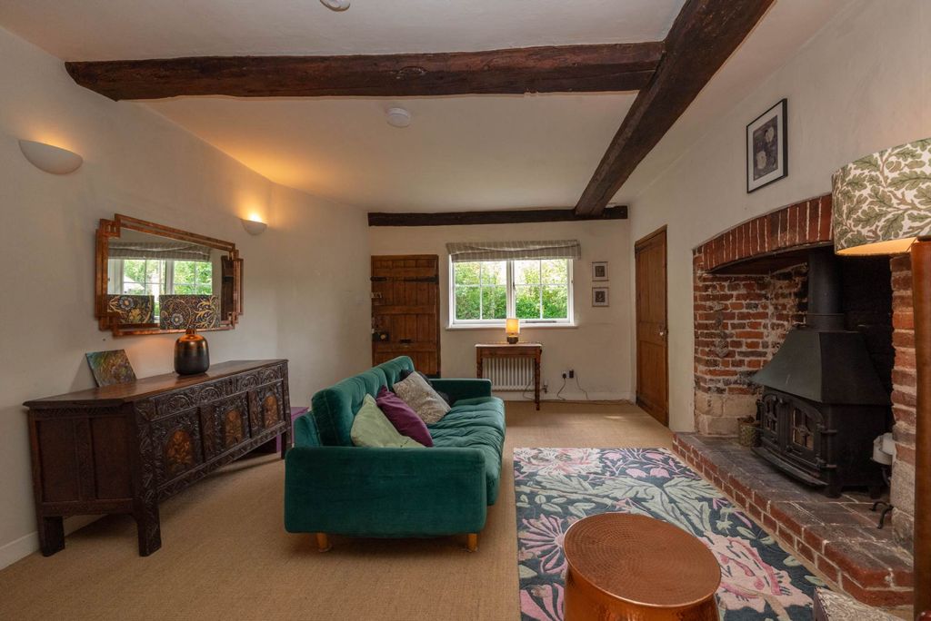 Property photo 2 of 16