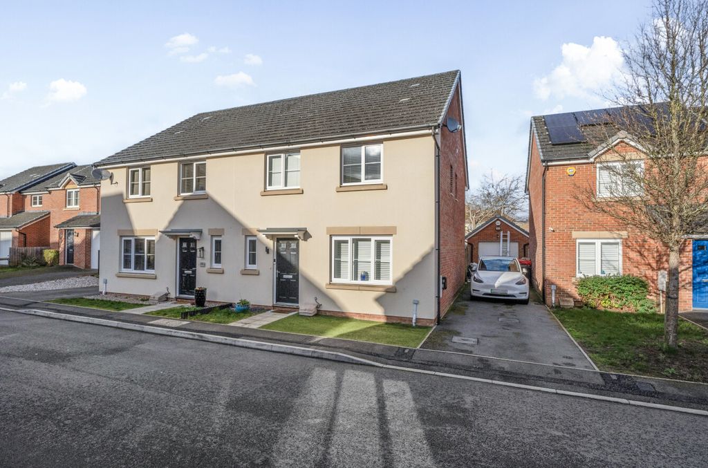 Property photo 1 of 21 1417350169933Effea64B