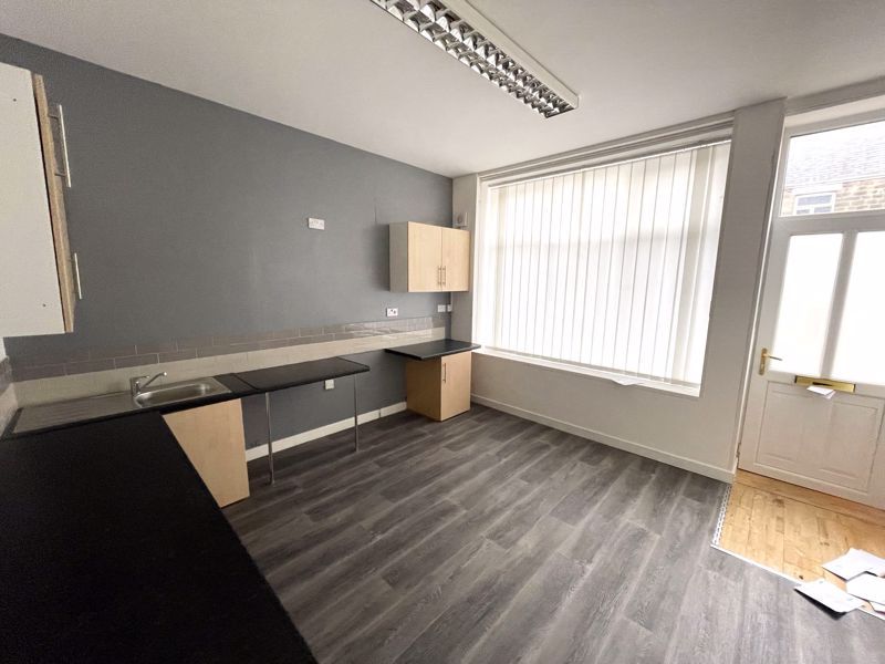 Property photo 3 of 5 Photo 3