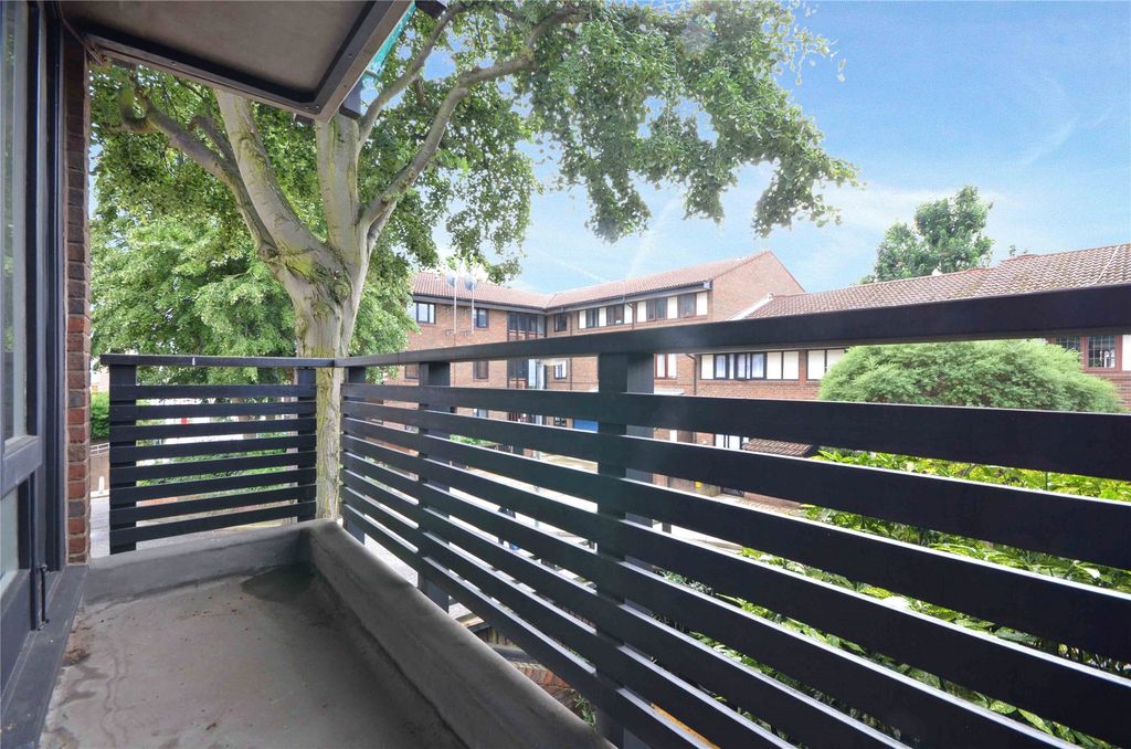 Property photo 2 of 8 Picture No. 05