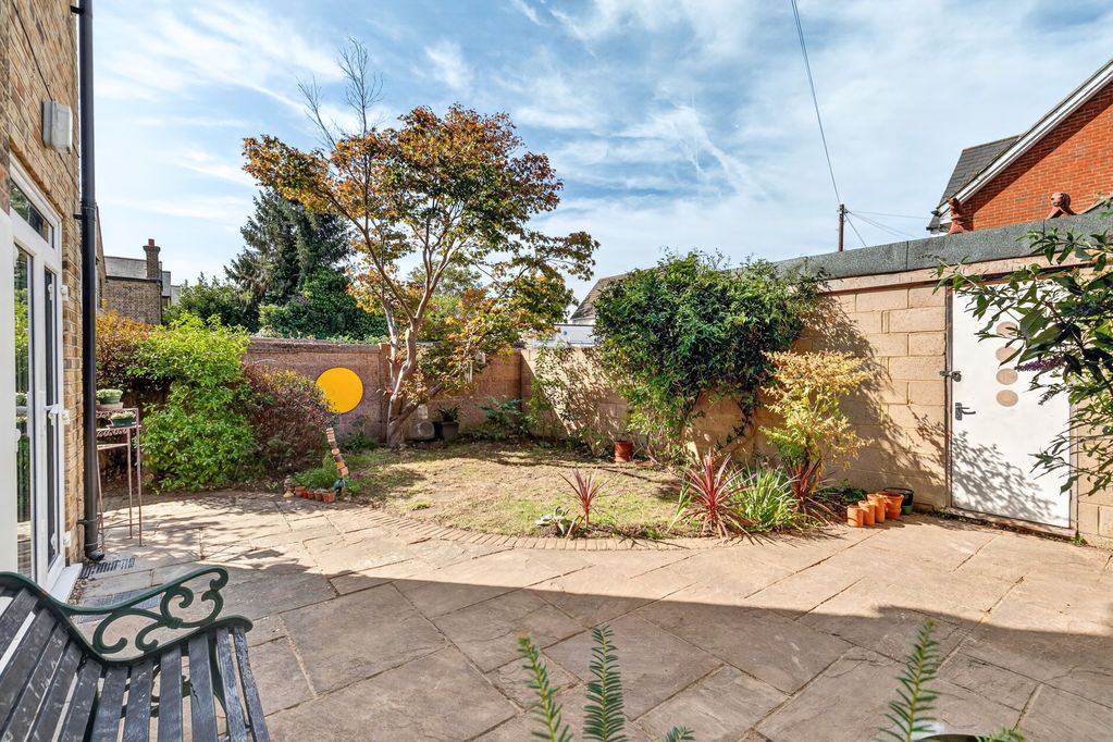 Property photo 2 of 18 Photo 3