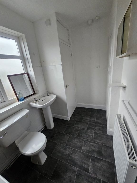 Property photo 3 of 4