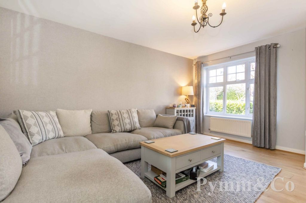 Property photo 2 of 15