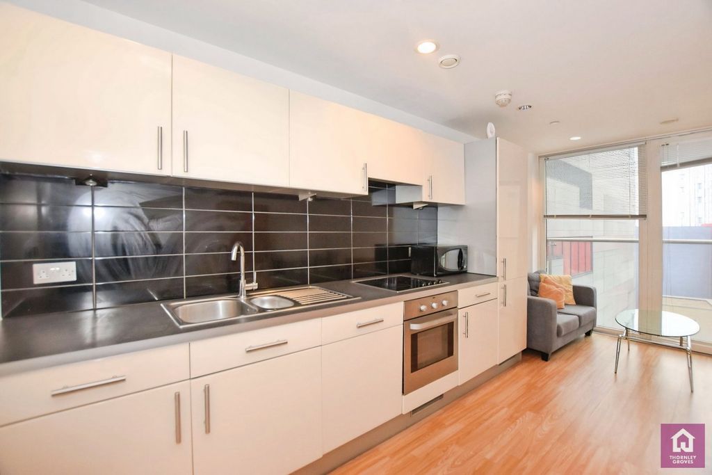 Property photo 2 of 7 Picture No. 15