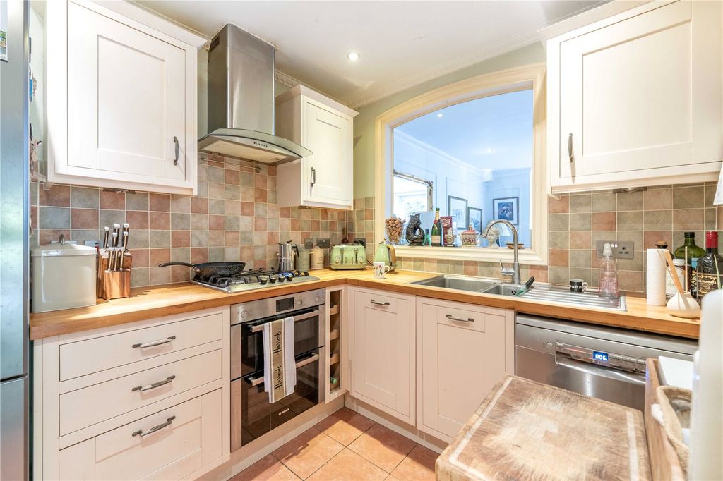 Property photo 3 of 12 Picture No. 09