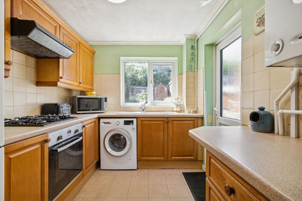 Property photo 2 of 18 5006625