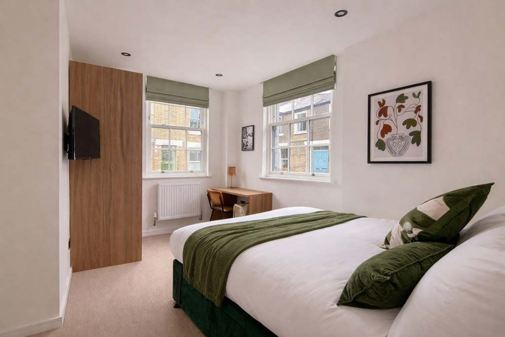 Property photo 1 of 3