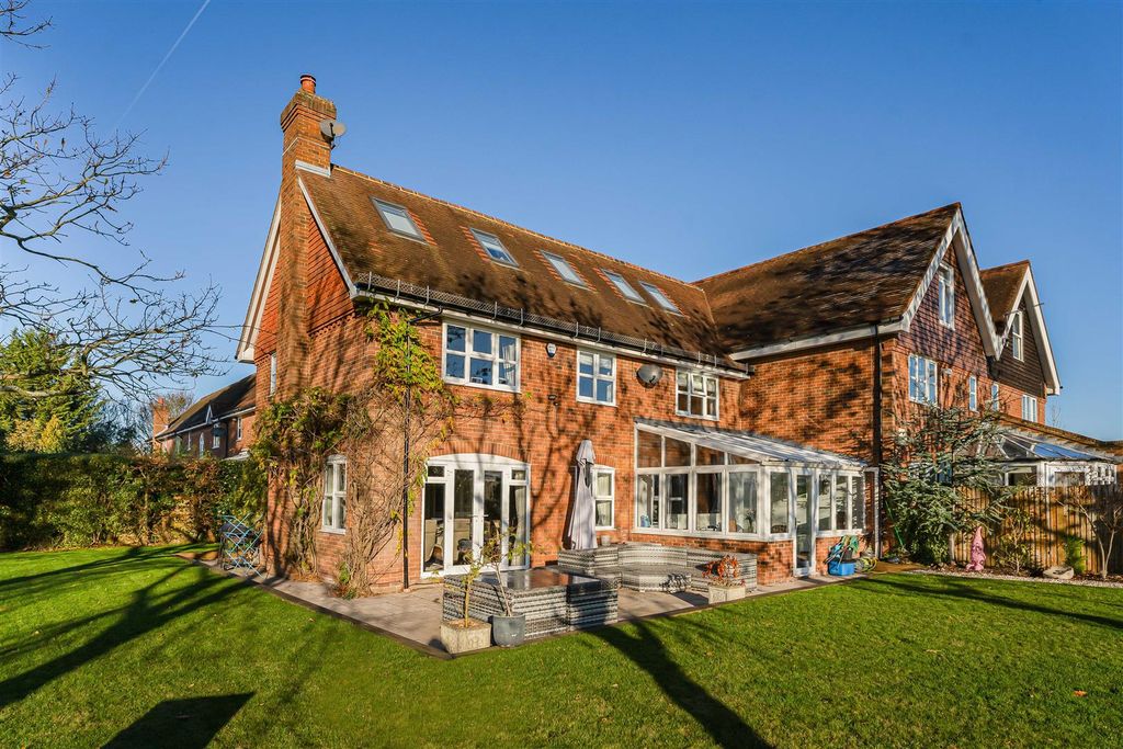 Property photo 1 of 33 156_68290.Jpg