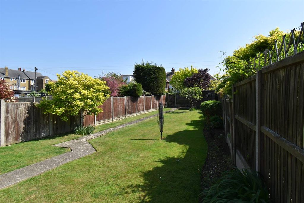 Property photo 3 of 13