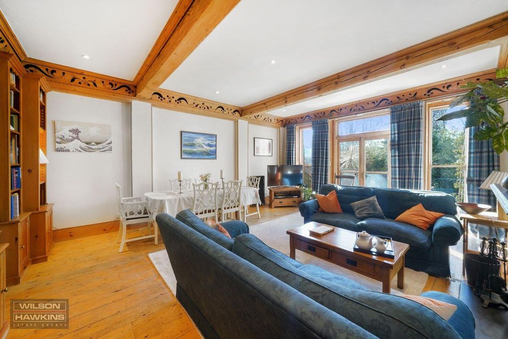 Property photo 3 of 31 Holm Oak, Mount Park Avenue - Bgncsjvrvhnexaw0Lo0i