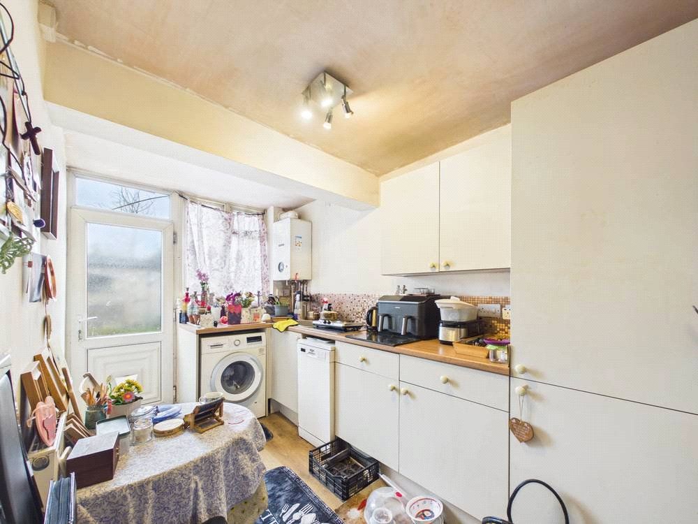 Property photo 3 of 10 Picture No. 11