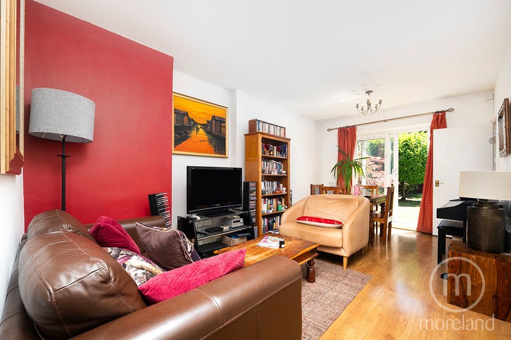 Property photo 2 of 9 4897642