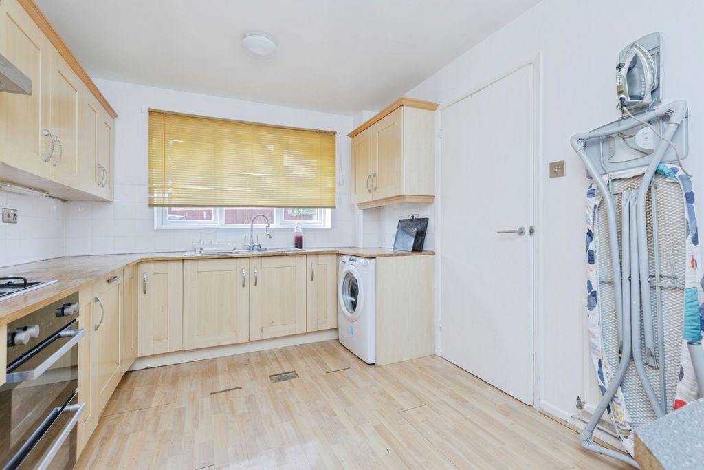 Property photo 3 of 15