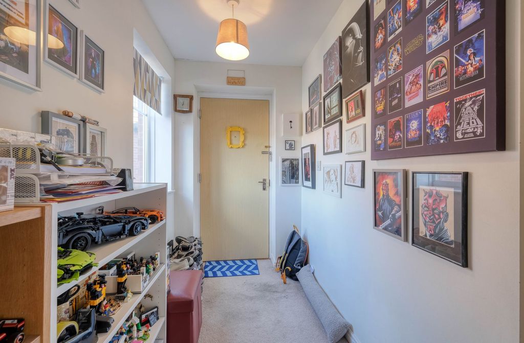Property photo 2 of 11
