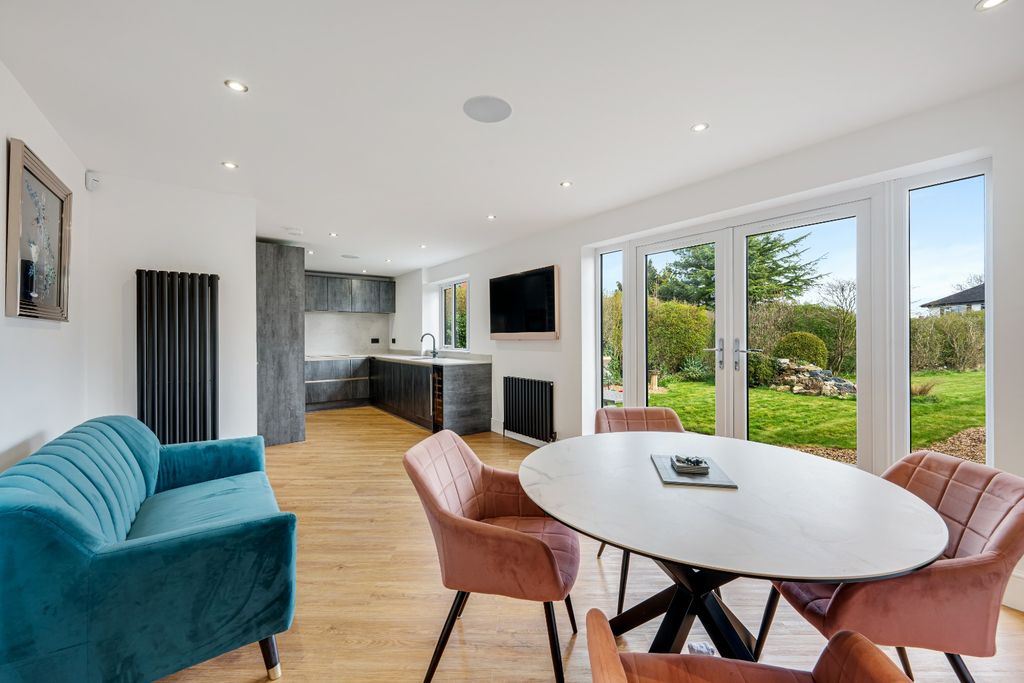 Property photo 3 of 21 4792663