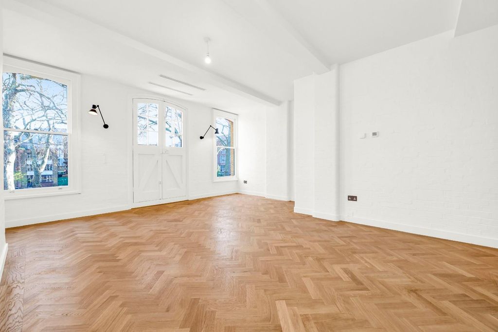Property photo 1 of 13 c.Jpg