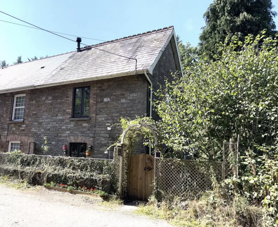 Property photo 1 of 25