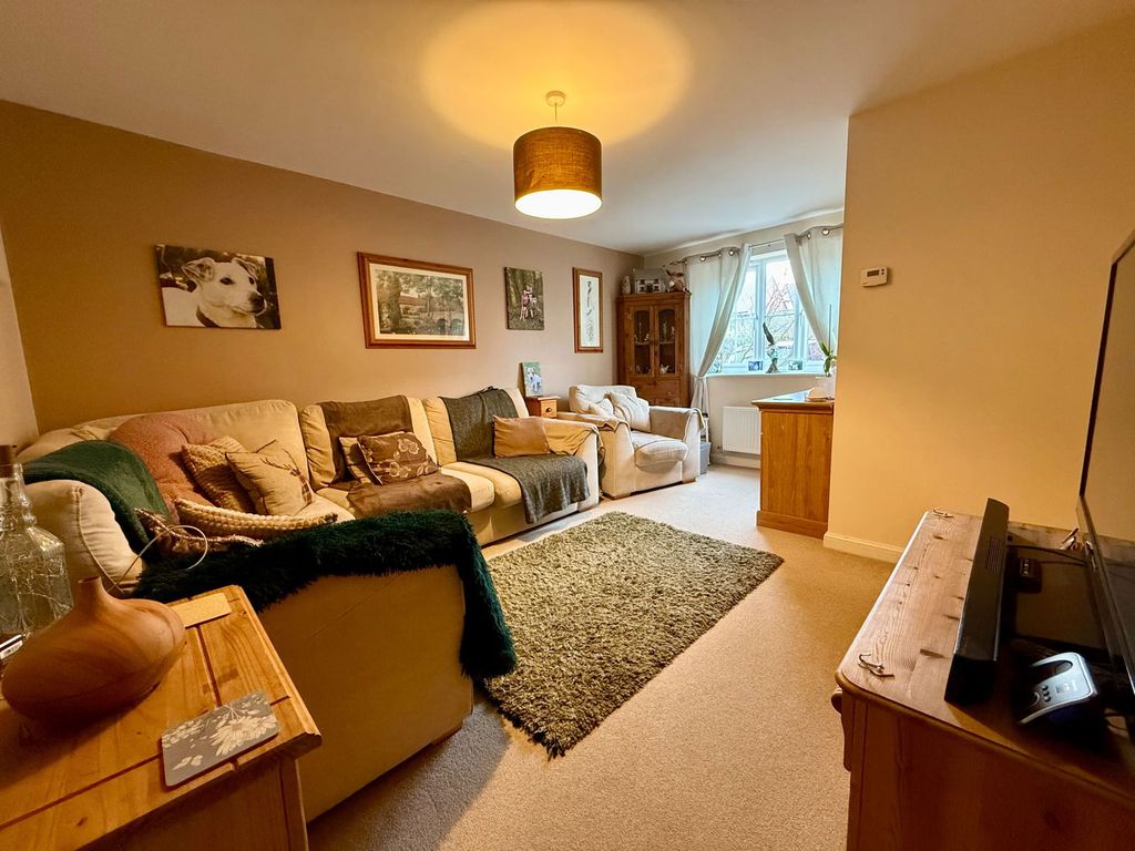 Property photo 3 of 19