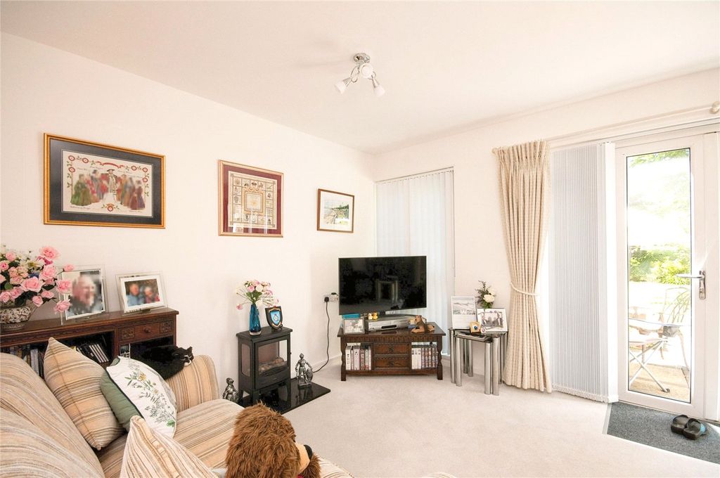 Property photo 3 of 15 Picture No. 04