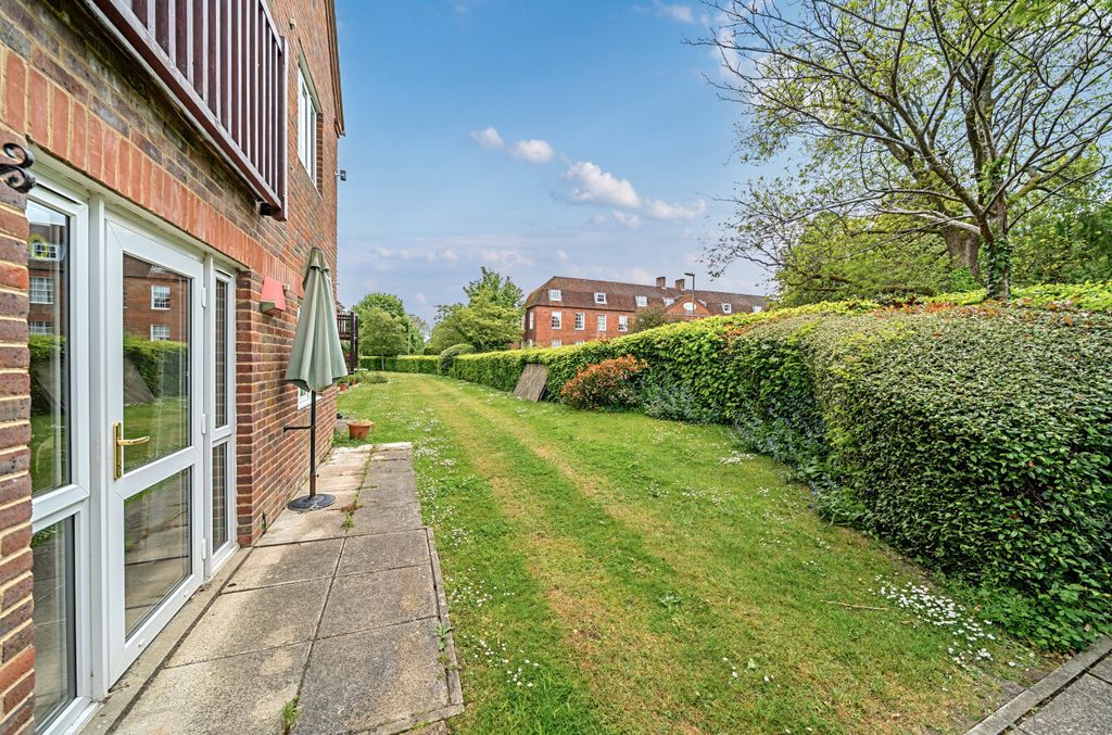 Property photo 2 of 11 1463374-6-6A0Afe5...