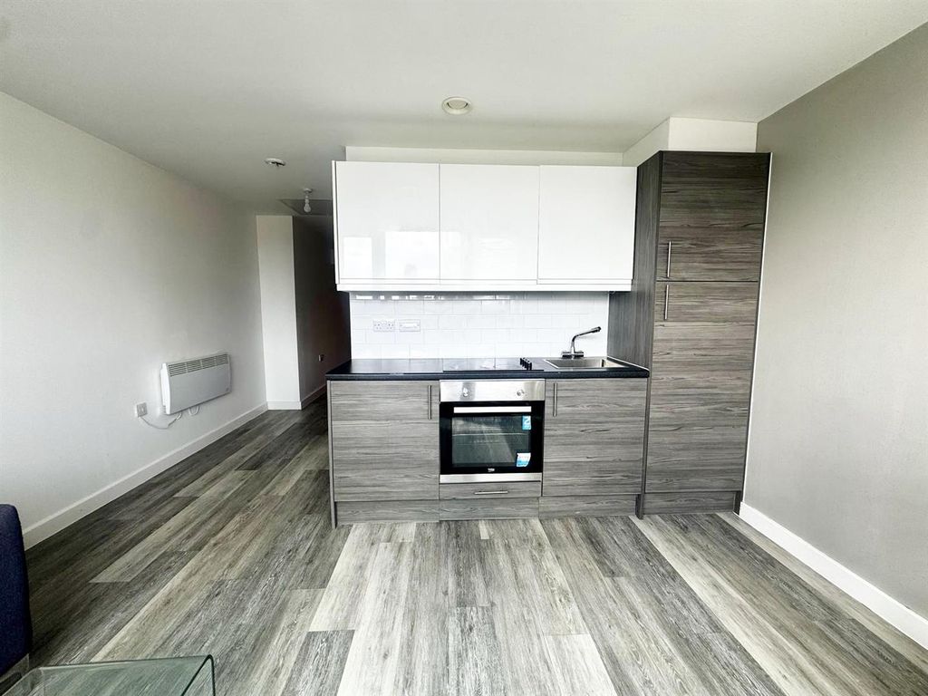 Property photo 2 of 7 Ca64F97c-5414-418d-9F69-cc87Ed58F17F.Jpg