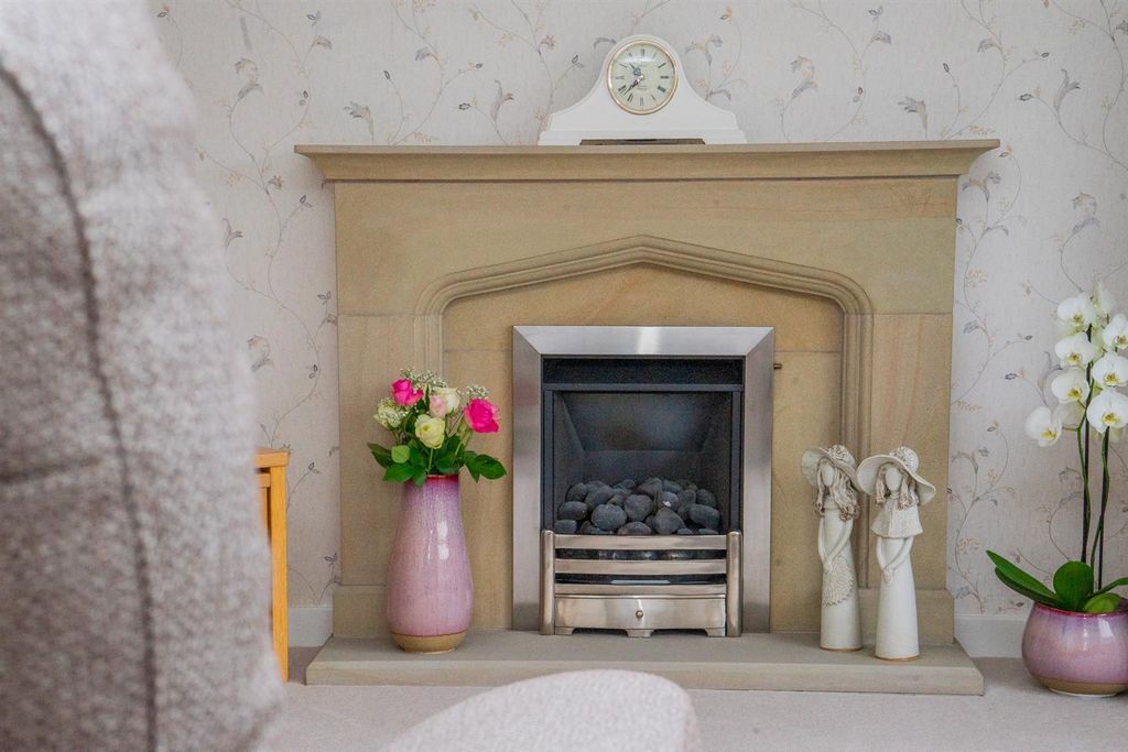 Property photo 2 of 29 15
