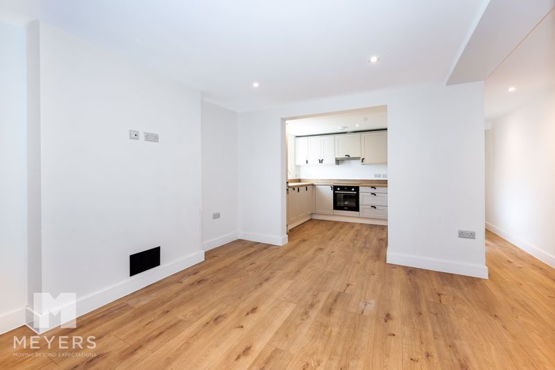 Property photo 2 of 11 Photo 11
