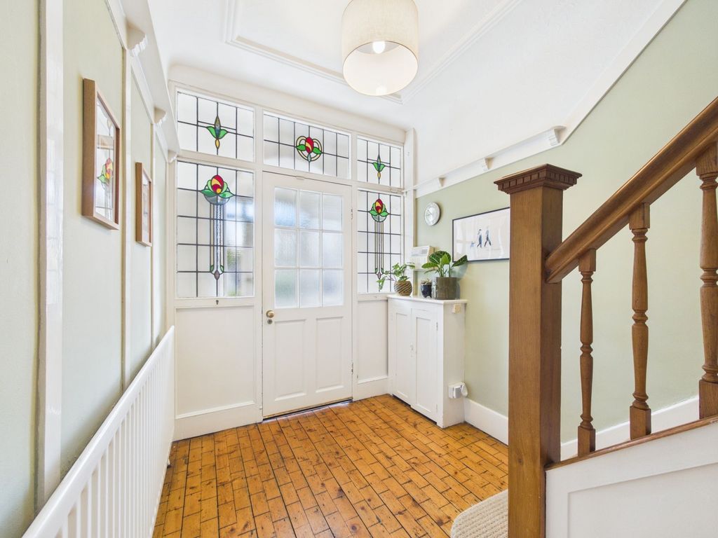 Property photo 3 of 30