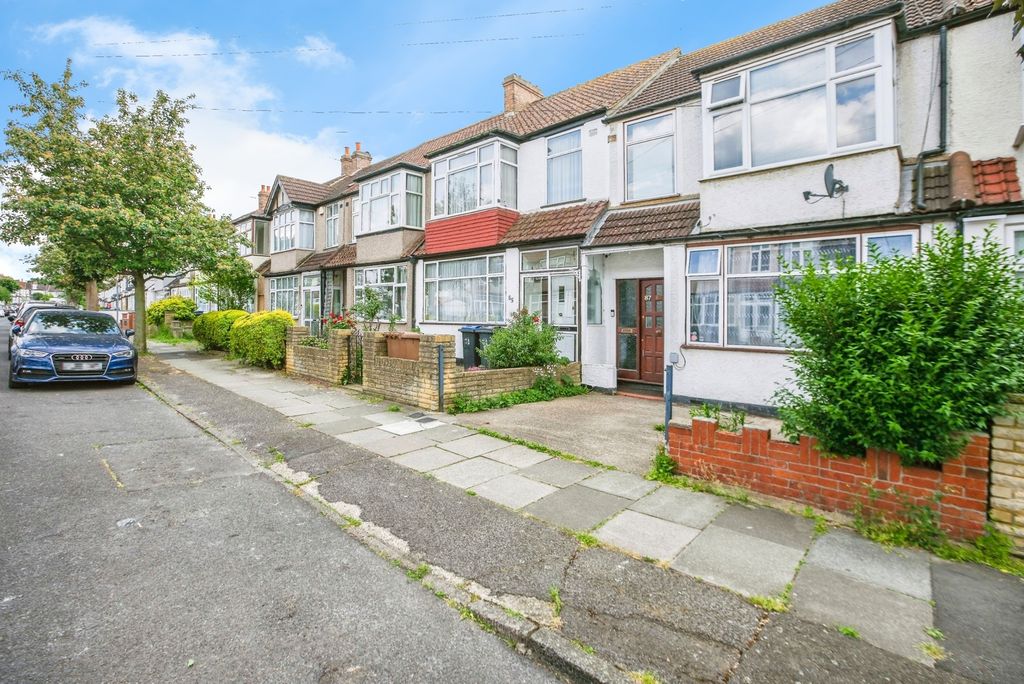 Property photo 1 of 17 Photo