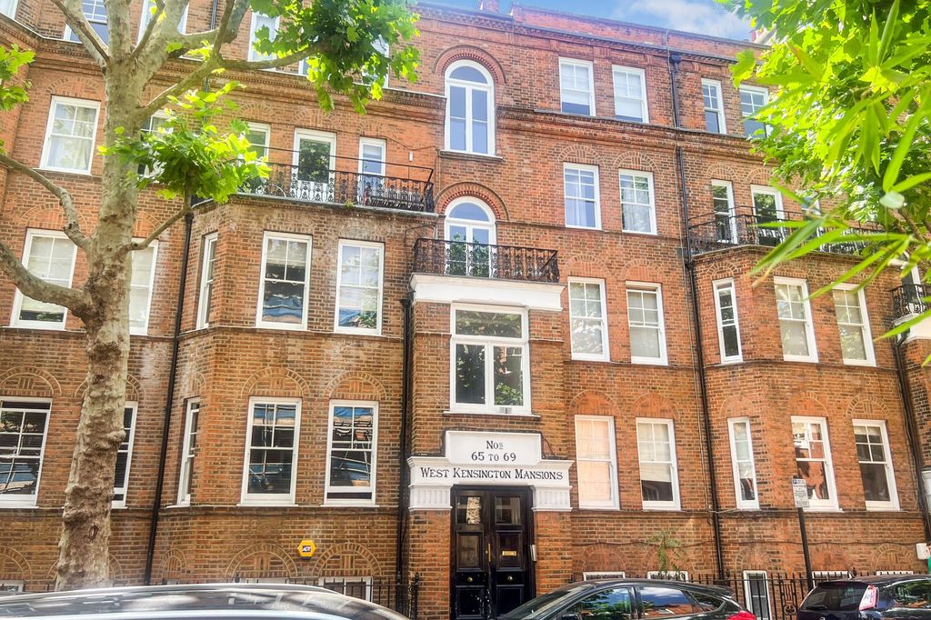 Property photo 1 of 4 Flat 69 West Kensington Mansions, Beaumont Crescent, West Kensington, London  W14 9Pf