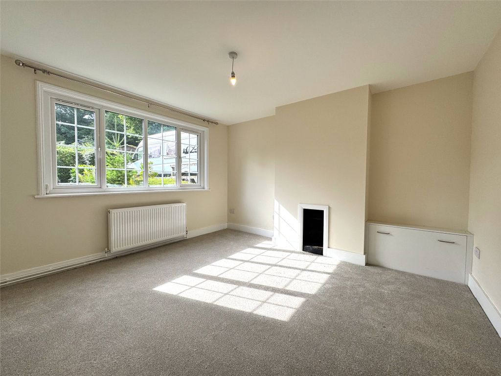 Property photo 2 of 15 Picture No. 05