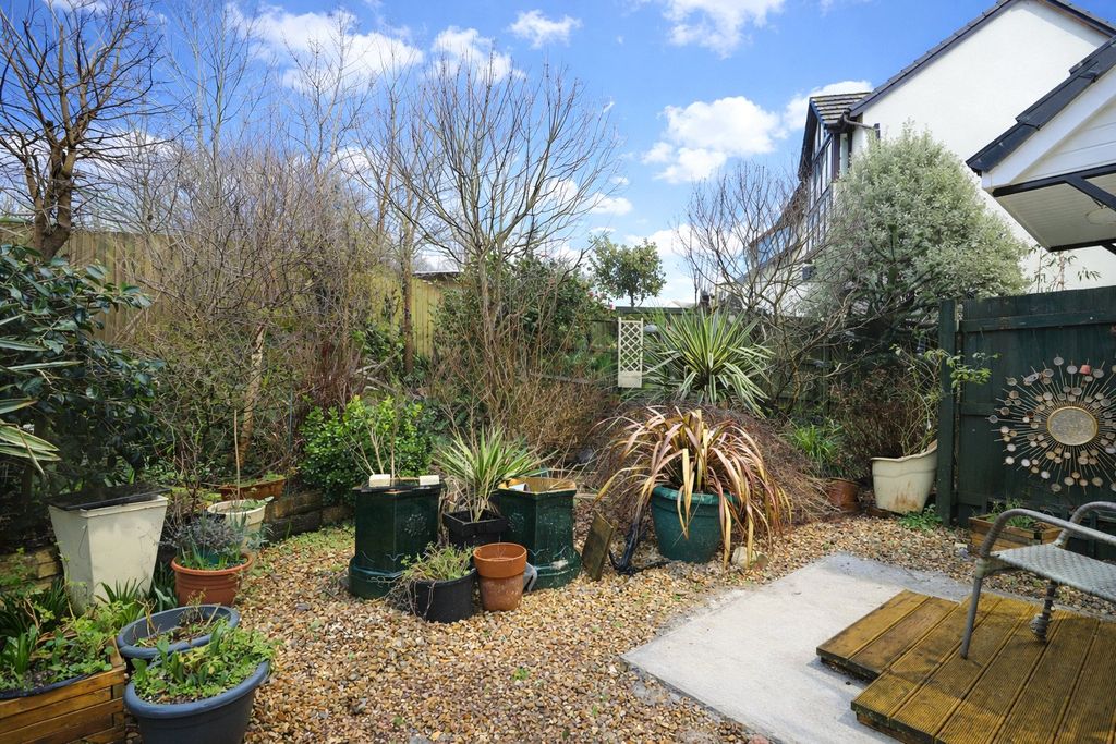 Property photo 3 of 16 3 - Picture No. 16