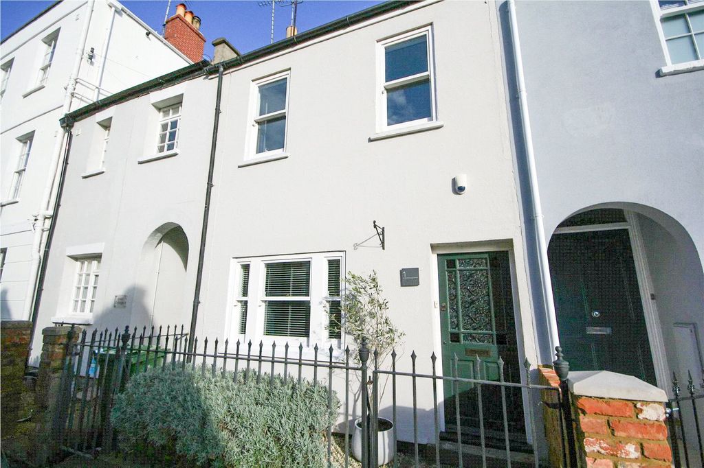 Property photo 2 of 9 Picture No. 13