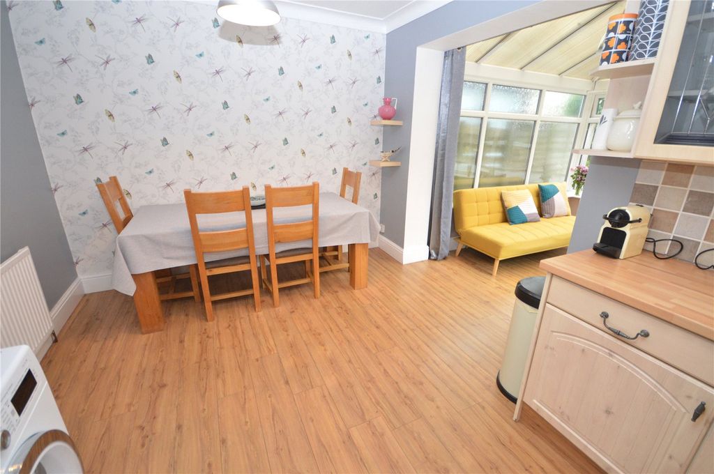 Property photo 3 of 16 Picture No. 17