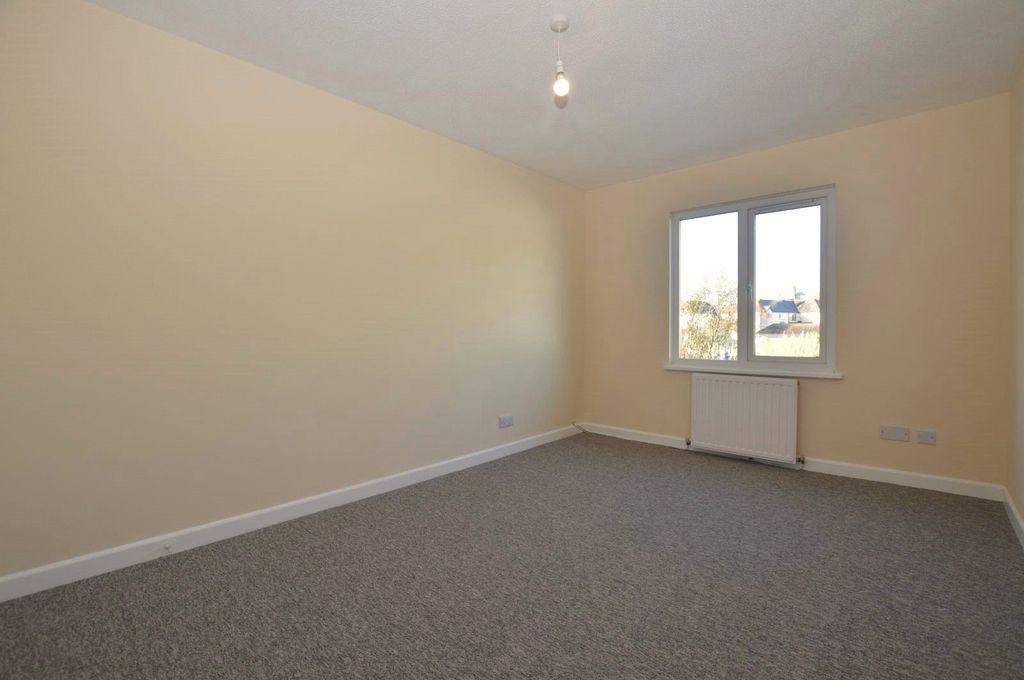 Additional image 5 of 3 bed flat to rentRailway Cottages, Falmouth, Cornwall TR11
