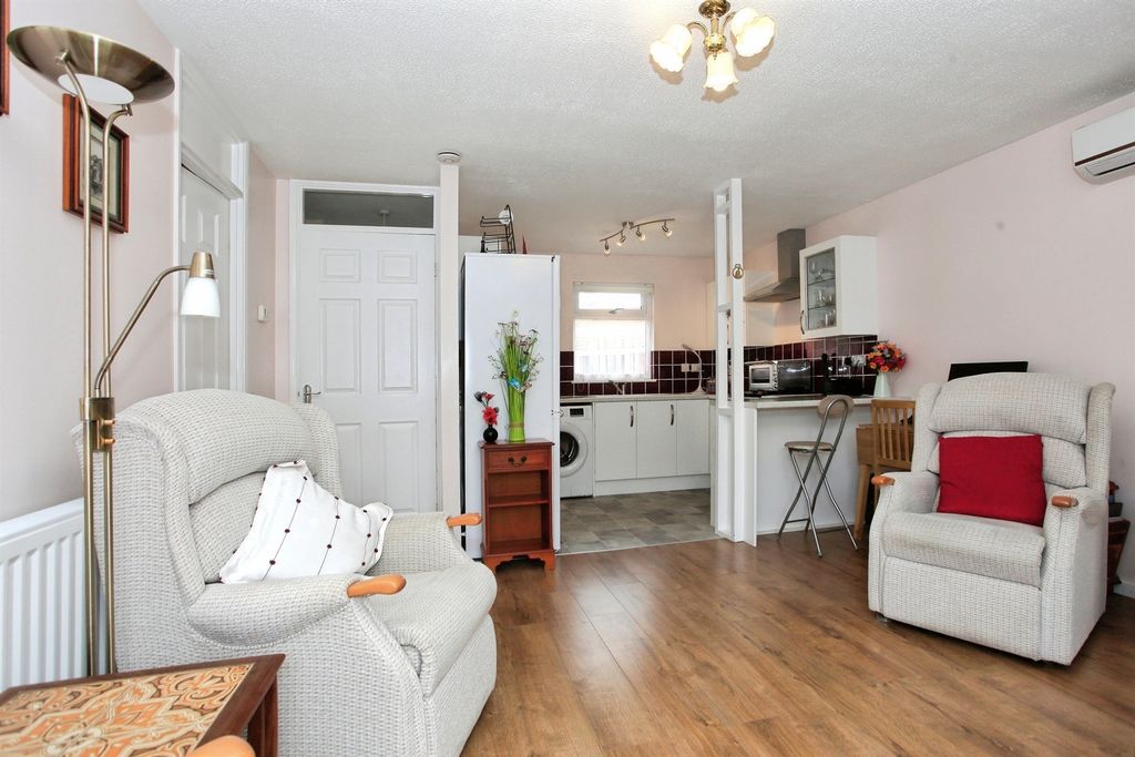 Property photo 2 of 17 Open Plan Living Area