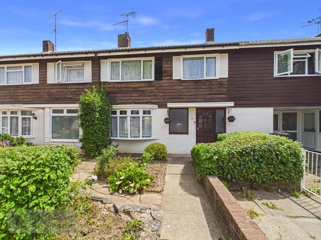 Property photo 1 of 19 Cam02600G0-Pr0781-Still026.Jpg