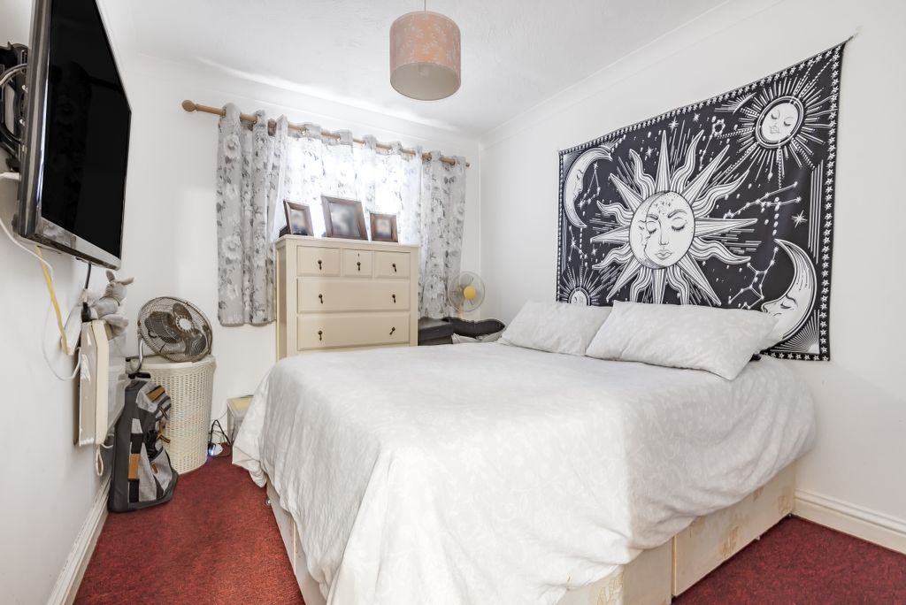 Property photo 3 of 6 865916 (5)