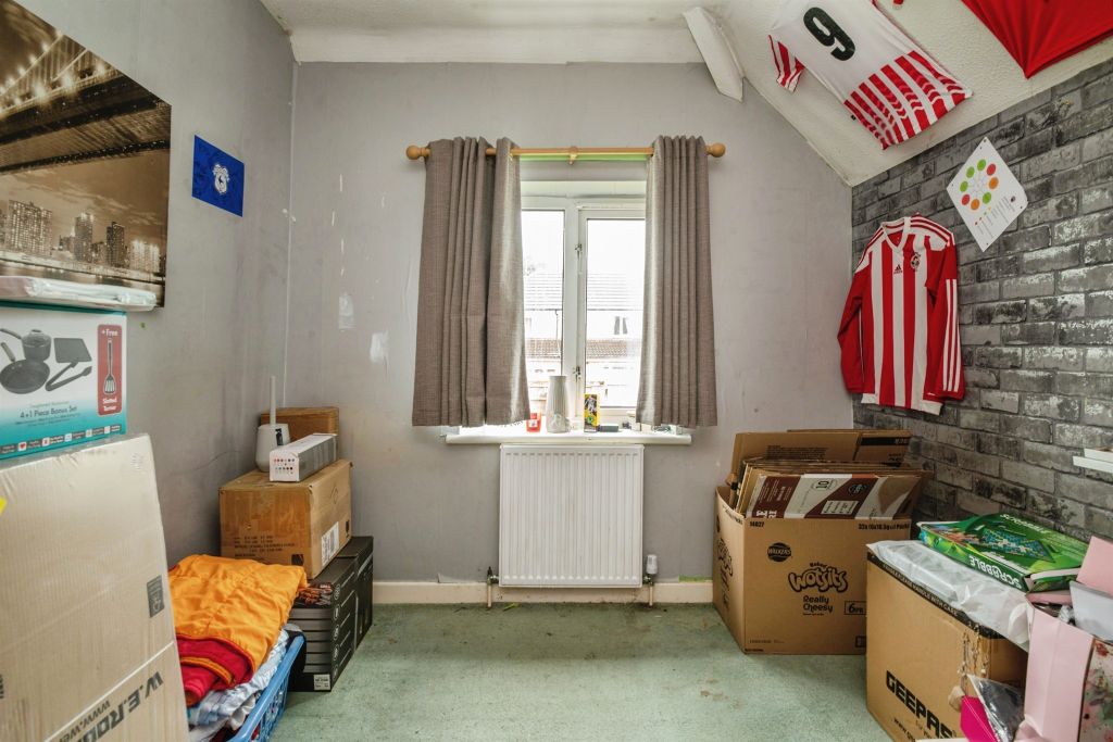 Property photo 3 of 16
